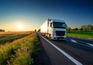 les partenariats stratégiques dans le transport routier offrent une multitude d'avantages significatifs. De plus,