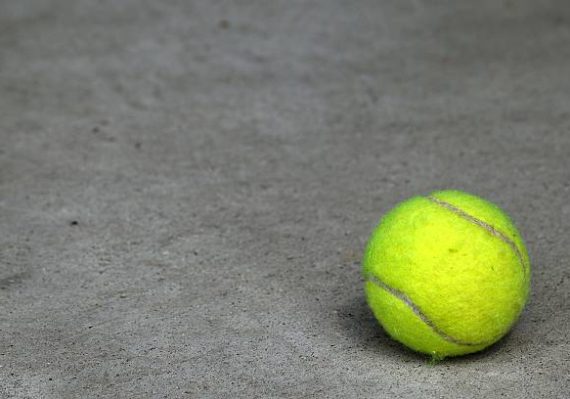 Rénovation court de tennis en béton poreux aix en provence