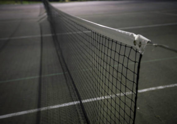 Construction d'un court de tennis à Cannes