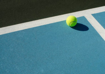 construction d’un terrain de tennis à Saint-Raphaël