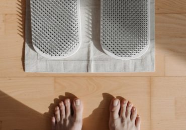 découvrez les bienfaits des tapis d'acupression pour votre bien-être. soulagement du stress, amélioration de la circulation sanguine et réduction des douleurs musculaires, ces tapis offrent une méthode douce et naturelle pour améliorer votre santé physique et mentale.