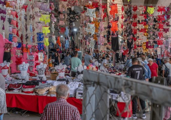 découvrez le marché de la lingerie, un secteur dynamique et en pleine expansion, où élégance et confort se rencontrent. explorez les dernières tendances, les marques incontournables et l'impact des innovations sur les choix des consommateurs.