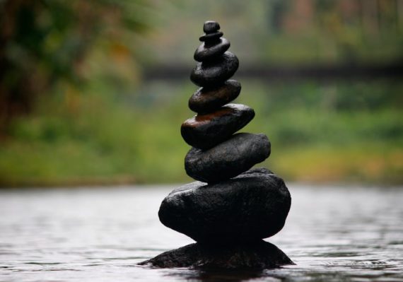 découvrez l'équilibre parfait entre bien-être et santé avec nos conseils sur la gestion de la balance. apprenez à naviguer entre nutrition, activité physique et habitudes de vie pour atteindre vos objectifs de forme et de stabilité.