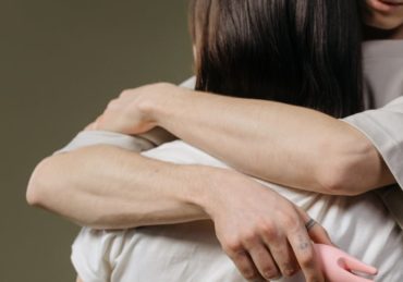 découvrez notre guide complet sur les sex toys : conseils, avis et sélection des meilleurs jouets pour pimenter votre vie intime, en toute discrétion !