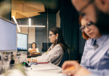 une création site internet Lyon bien pensée permet d’affirmer son identité numérique tout en répondant aux