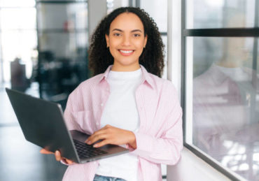 une création site internet Lyon permet d’améliorer la visibilité locale et d’attirer des clients proches