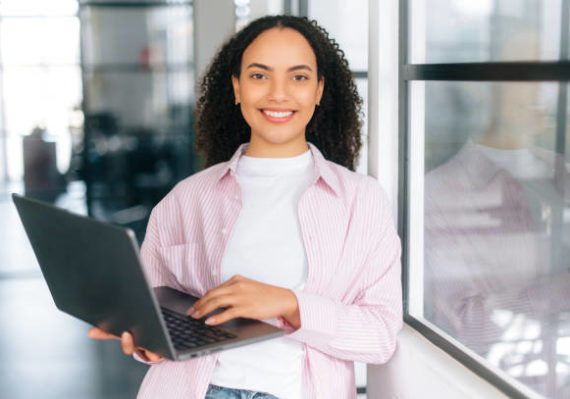 une création site internet Lyon permet d’améliorer la visibilité locale et d’attirer des clients proches