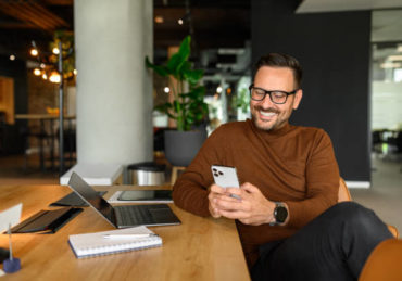 Une agence refonte site internet Paris travaille alors sur des maquettes UX et UI afin de proposer un parcours fluide,