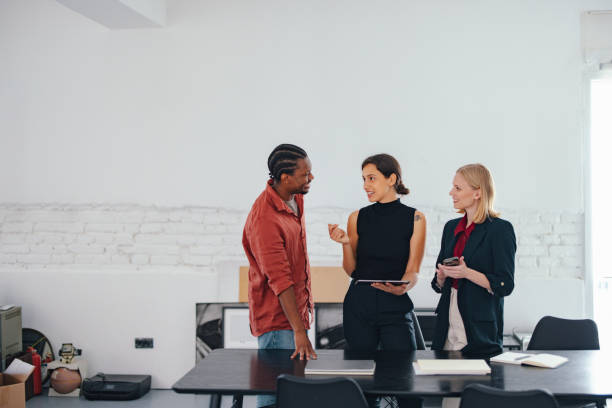 Une agence refonte site internet Paris corrige ce problème en repensant totalement l’arborescence du site.