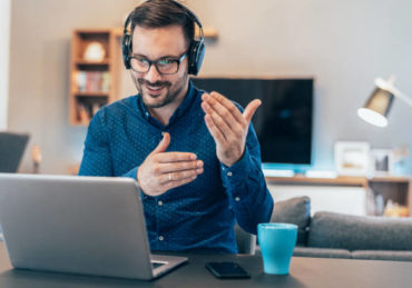 Une stratégie de SEO restaurant Paris permet justement d’optimiser chaque élément de cette fiche pour maximiser