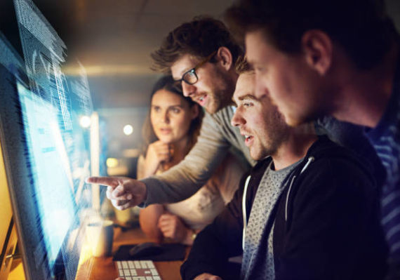 À ce titre, engagement réseaux sociaux Lyon joue un rôle fondamental dans le parcours d’achat digital. En effet, une interaction