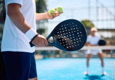 construction court de tennis en béton poreux à Fréjus